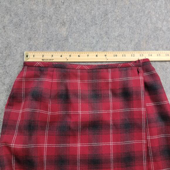 Liz Claiborne Y2K 100% Wool Plaid Maxi Wrap Skirt Size 8 Petite Red Academia - Picture 3 of 13